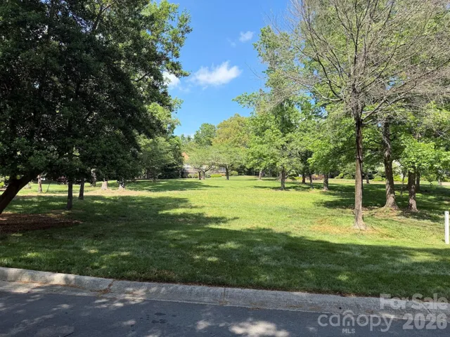 View Front of Lot
