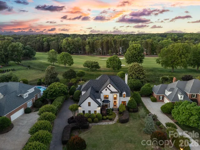 Located on one of the most beautiful streets in the Peninsula on Hole #6