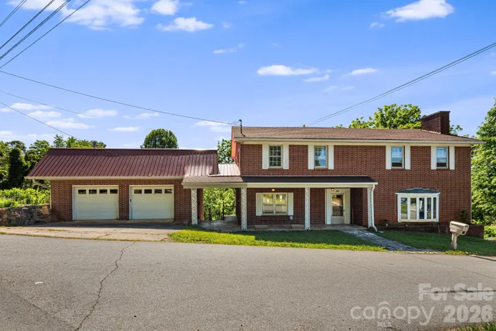Welcome to 284 Chestnut Street!