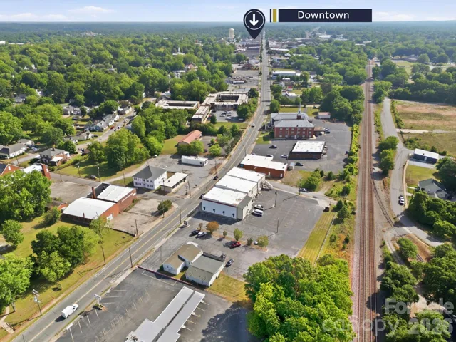 Kent’s Executive Center, 909 S. Main St.Parcels 015 0418, 015 0419, 015 0420, 015 0421