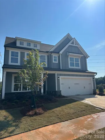 Homesite 578 features a Davidson V floorplan