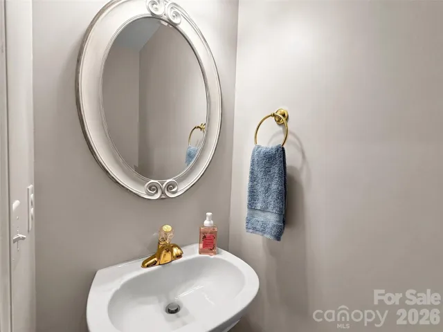 1170