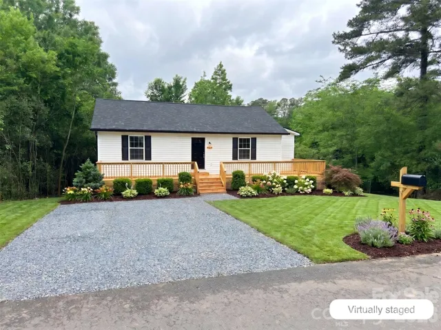 Virtually staged landscaping