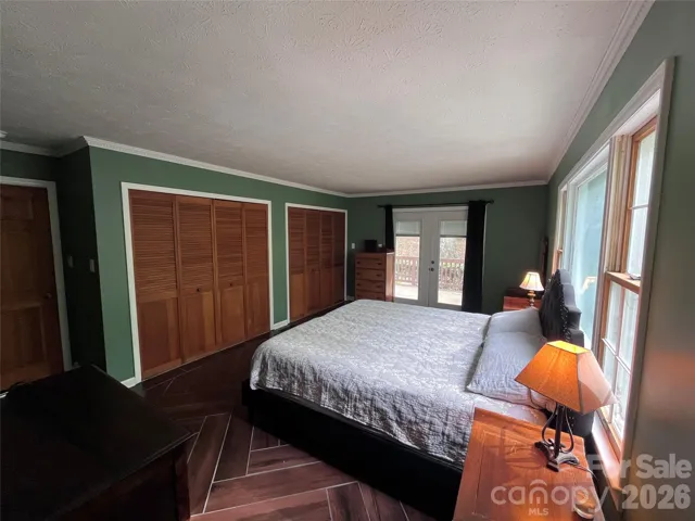 1170
