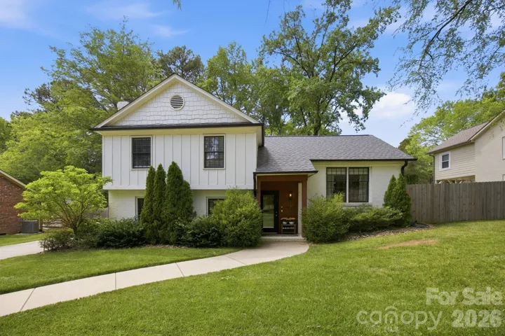 Welcome to 1325 Braeburn Ln.