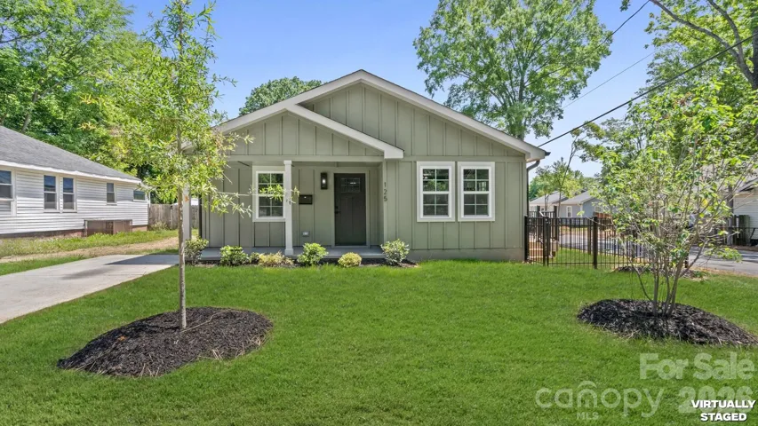 125 Oregon - Front