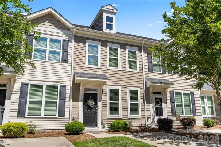 Welcome Home to 117 N Island Village Drive