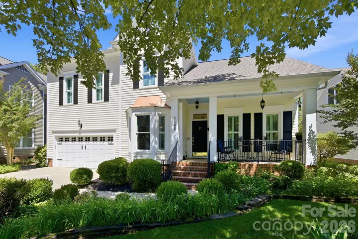 Beautiful Landscaped Front Yard