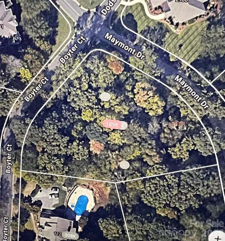Beautiful Lot on Maymont & Boyter
