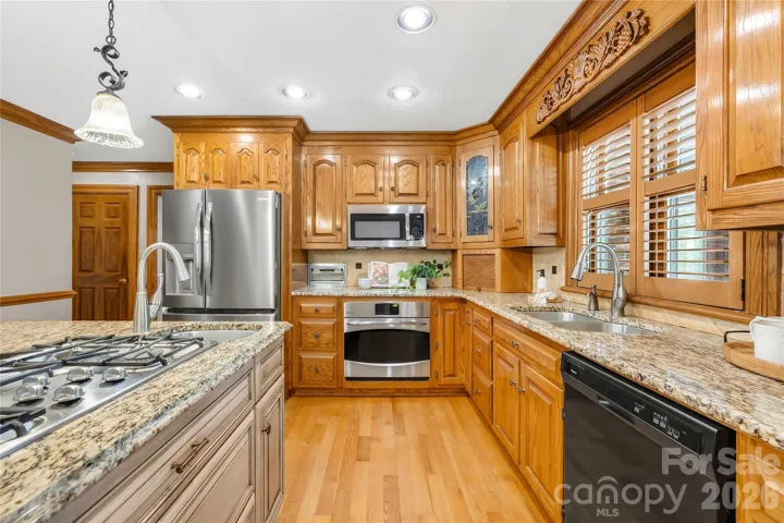 1170