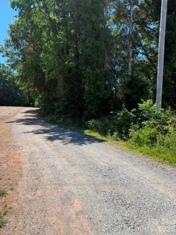 Right of way entrance off Morgan Mill Rd