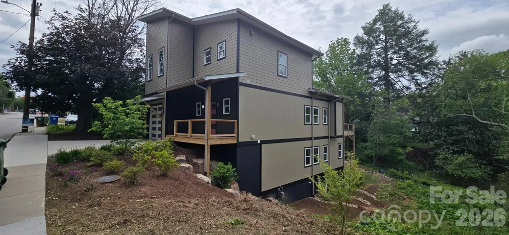 Welcome to 30 Sand Hill!