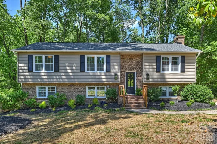 Welcome to 7420 Castlebar Road!