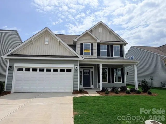 Homesite 164 features a Cypress C floorplan