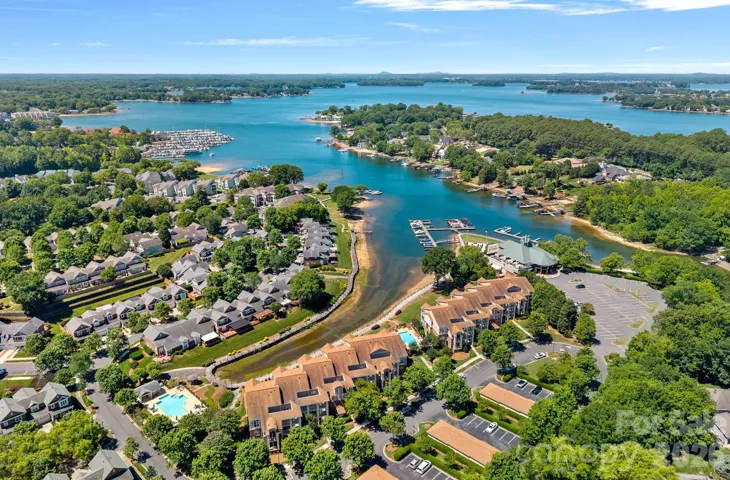 Welcome to the Villas at Harborside!