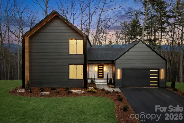 Brand New Luxury Construction