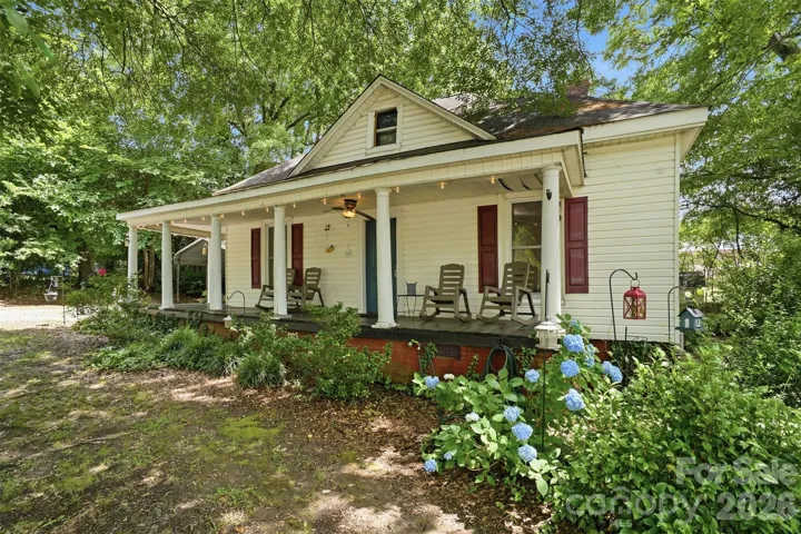 Front View of Home