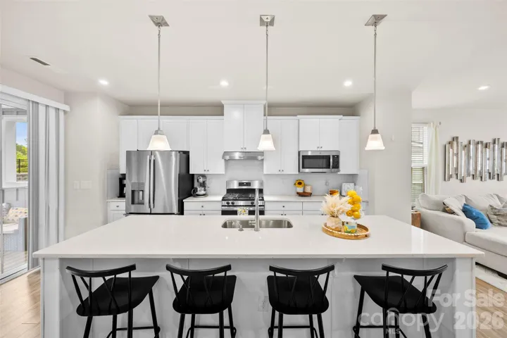 2nd level beautiful kitchen