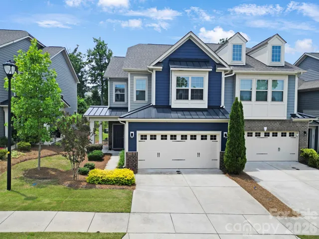 Luxury End Unit Townhome with Private Backyard