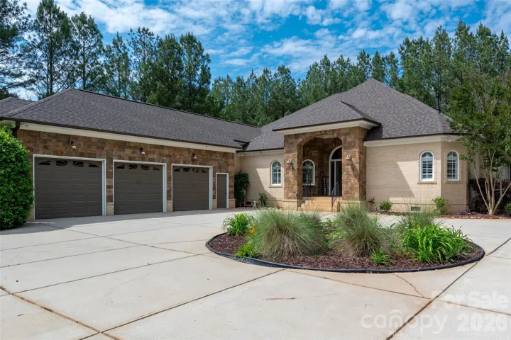 Welcome to1385 Indigo Ct Located in the Catawba Shore Estates