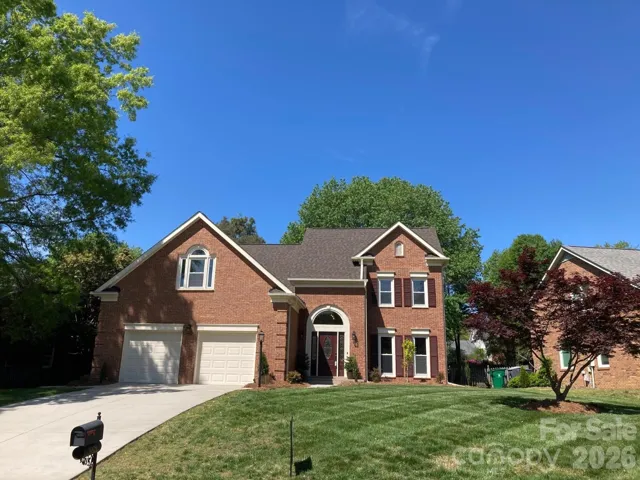 Beautiful Move In Ready Like New Home!