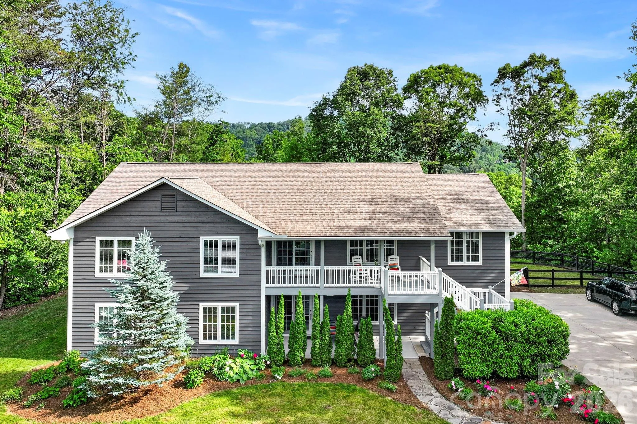 152 Skyview Circle, Asheville, North Carolina 28804
