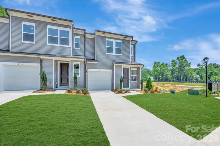 End unit Townhome in Charlotte, NC