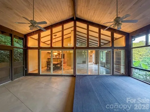 1971 Holland Brady designed home. Fabulous project in an unbeatable location.