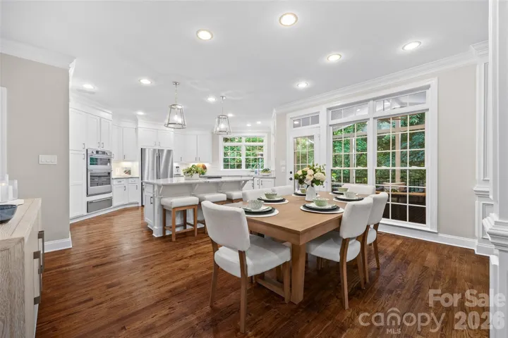 Breakfast room