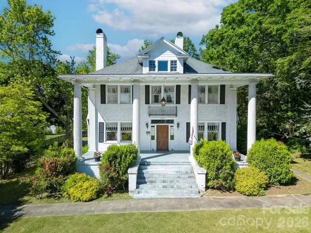 208 West Probart Street
