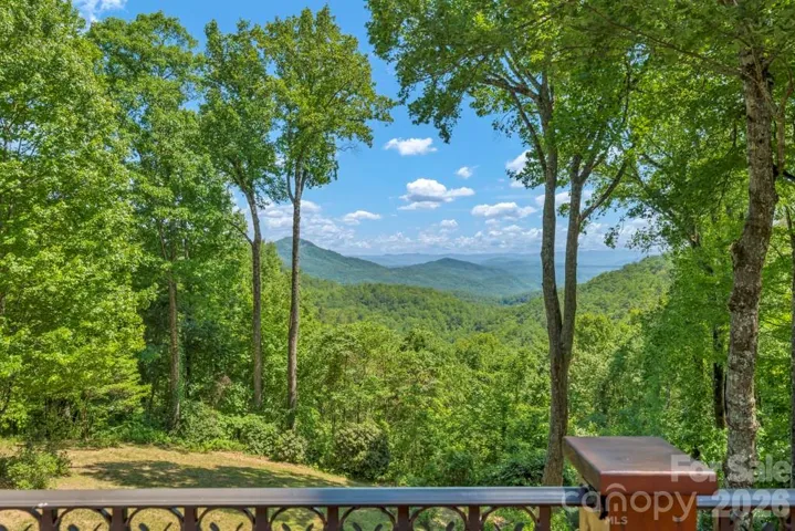 Long-range, layered Blue Ridge mountain views- including the gorge & Grandfather Mountain!