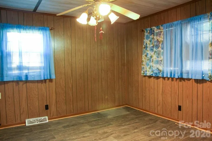 Bedroom #1