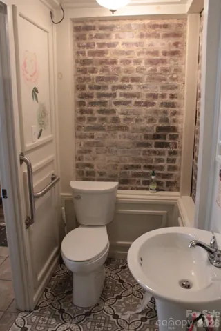 1170