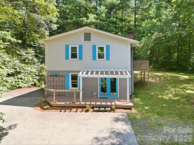 Well-Maintained, Move-In Ready Home- Great Location!