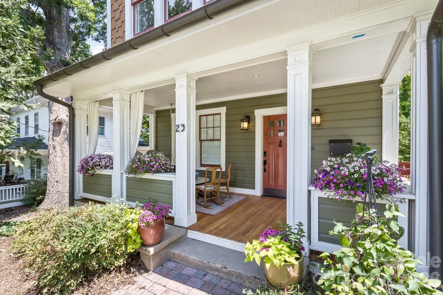 23 Woodvale Avenue, Asheville, North Carolina 28804