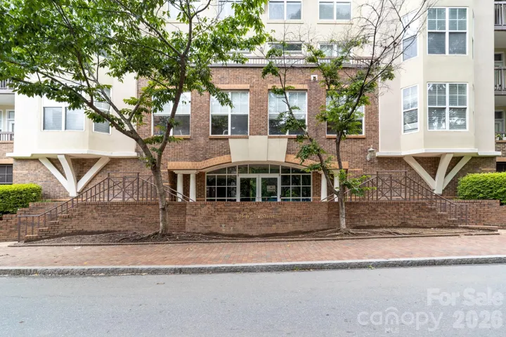 Welcome to 405 West 7th Street
