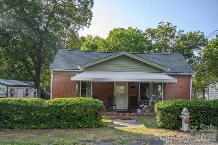 Welcome to 135 Mill St!