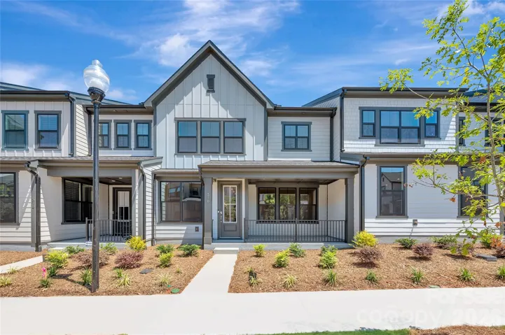 316 Ardmore Dr | Located near Lake Wylie