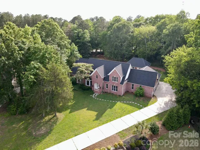 417 White Chappel Ct
