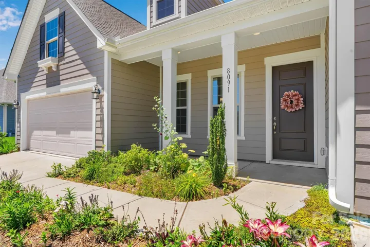 NEW PRICE + BUYER INCENTIVE: Receive a 1% lender credit toward closing costs when financing through the preferred lender (subject to lender terms and qualification). Ask for Details!