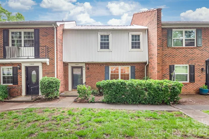 Welcome to 11007 Park Road