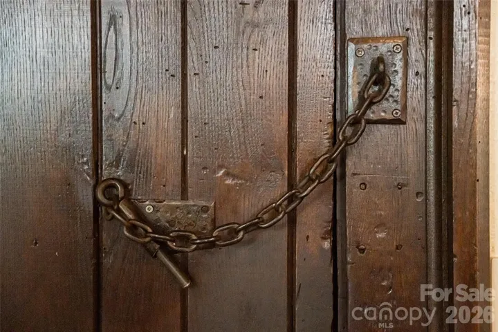 1170
