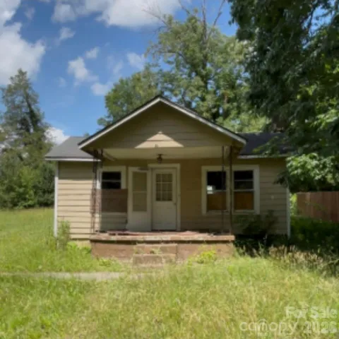 2706 Sunset Dr