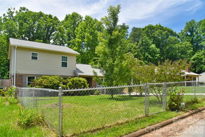 Welcome to 115 Wicklow Drive!