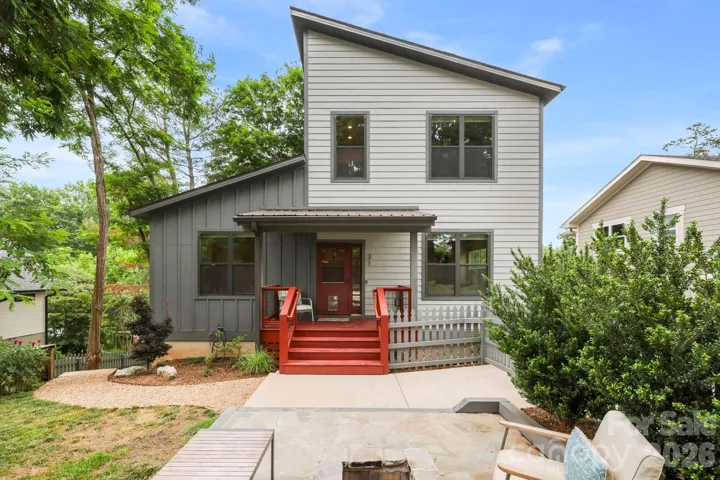 Welcome to 31 Lilac St!