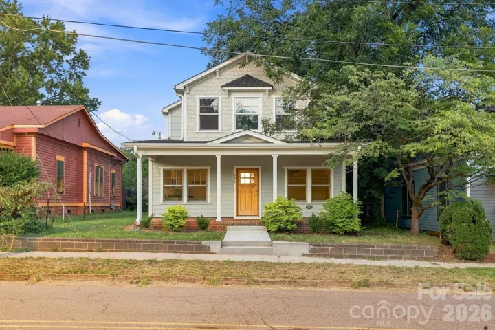 Welcome to 629 S Race St
