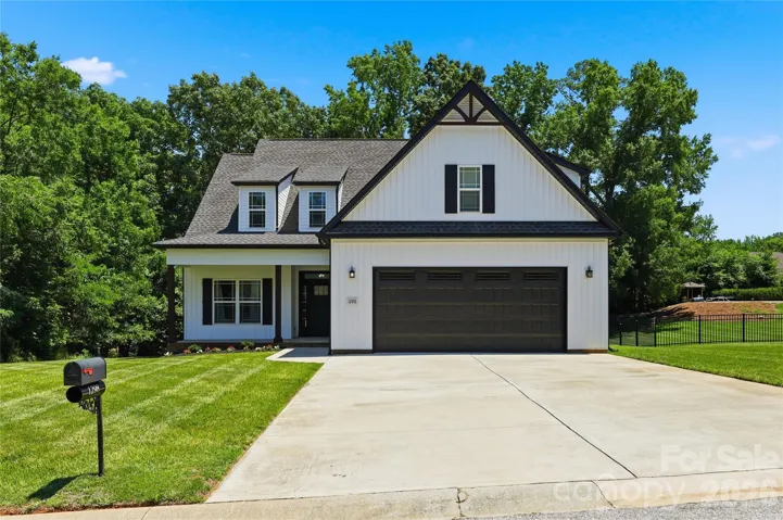 Welcome to Your Charming Home!