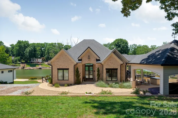 Home with guest quarters and dock