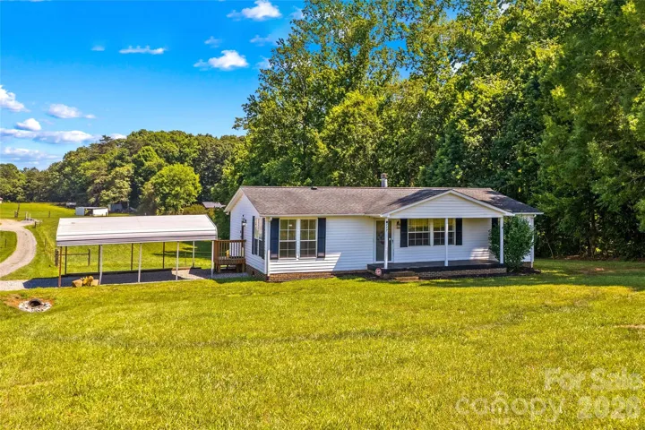 Welcome to 777 Midway Road, Statesville NC !