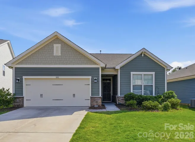 The elusive unicorn is here! A zero entry home on a great lot in an excellent location!